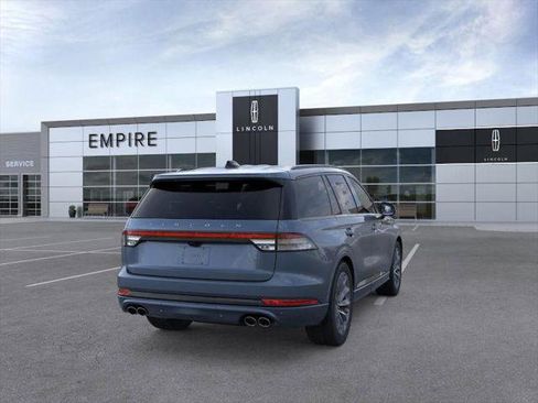 New 2026 Lincoln Aviator AWD image 8