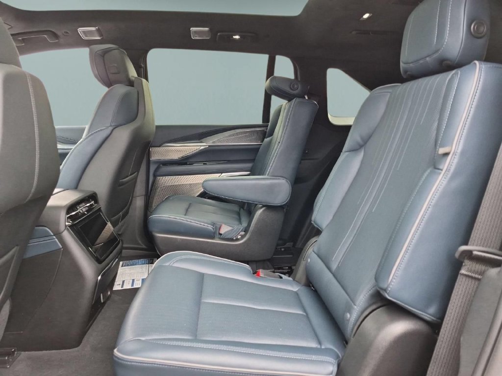 New 2025 Cadillac Escalade IQ Sport 2 AWD/4WD image 24