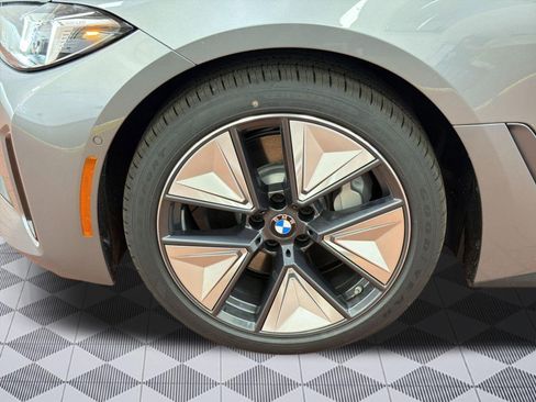 Used 2026 BMW i4 xDrive40i w/ Premium Package AWD/4WD image 12