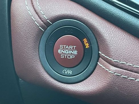 Used 2021 Dodge Durango SRT Hellcat w/ Premium Interior Group AWD/4WD image 30