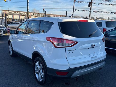 Used 2015 Ford Escape SE image 3