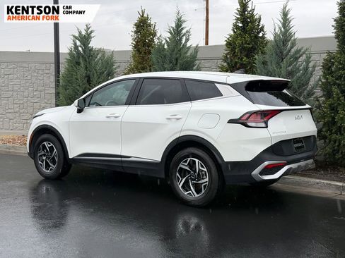 Used 2023 Kia Sportage LX AWD/4WD image 5