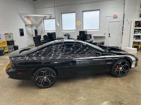 Used 1995 Chevrolet Camaro Z28 image 3