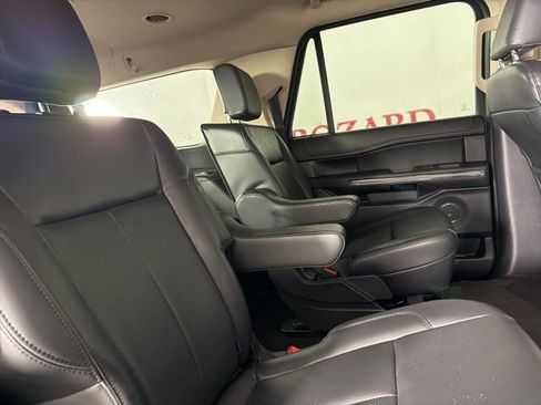 Used 2022 Ford Expedition Max XLT image 18