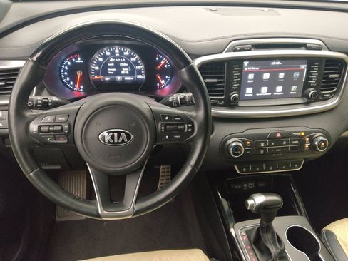 Used 2018 Kia Sorento SX FWD image 22
