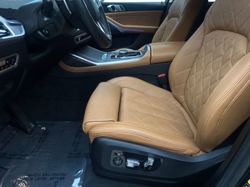 Used 2023 BMW X7 xDrive40i AWD/4WD image 27