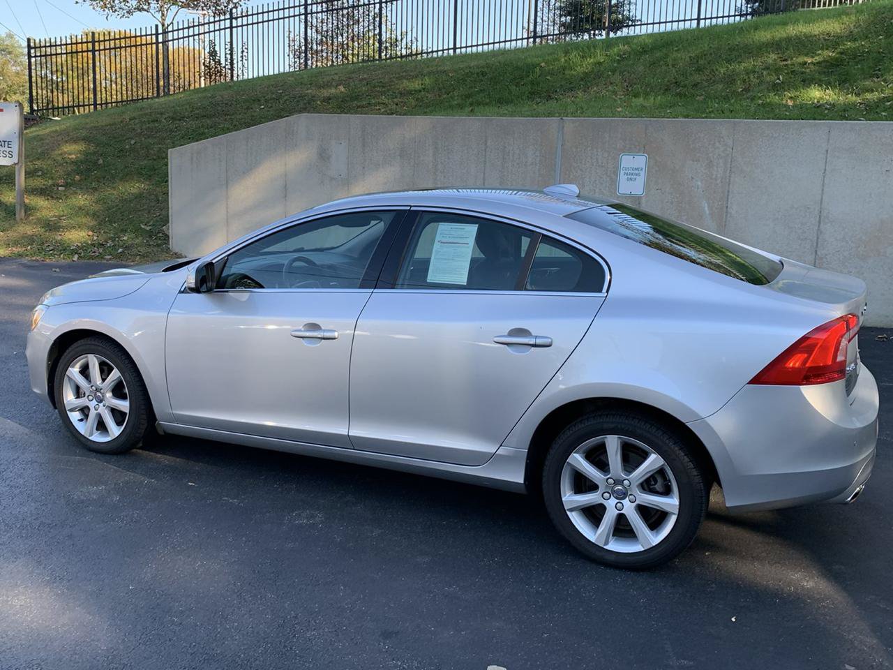 Used 2016 Volvo S60 T5 Premier AWD/4WD image 3