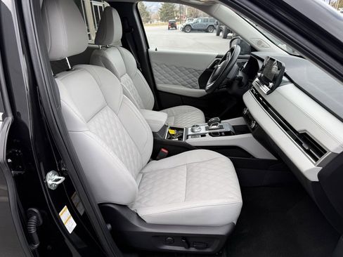 Used 2023 Mitsubishi Outlander SEL image 15