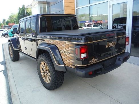 Used 2025 Jeep Gladiator Sport AWD/4WD image 30