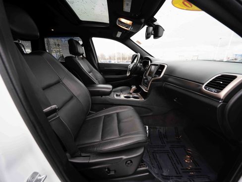 Used 2016 Jeep Grand Cherokee Limited image 26