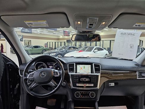 Used 2015 Mercedes-Benz GL 450 4MATIC w/ Appearance Package image 30