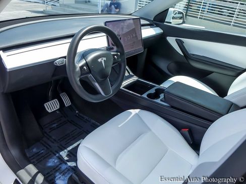Used 2021 Tesla Model Y Performance AWD/4WD image 9