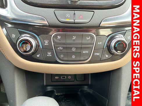 Used 2024 Chevrolet Equinox Premier image 16