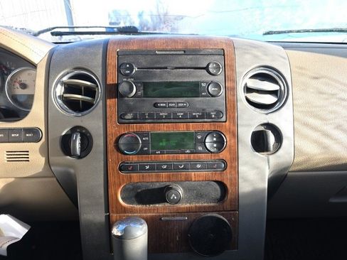 Used 2004 Ford F150 Lariat image 15