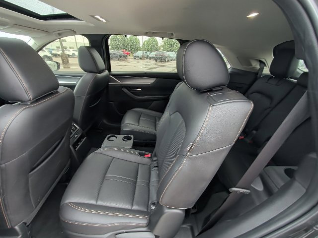 Used 2024 MAZDA CX-90 3.3 Turbo w/ Preferred Package AWD/4WD image 13