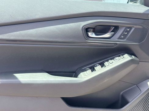 Certified 2025 Honda Accord EX-L image 17