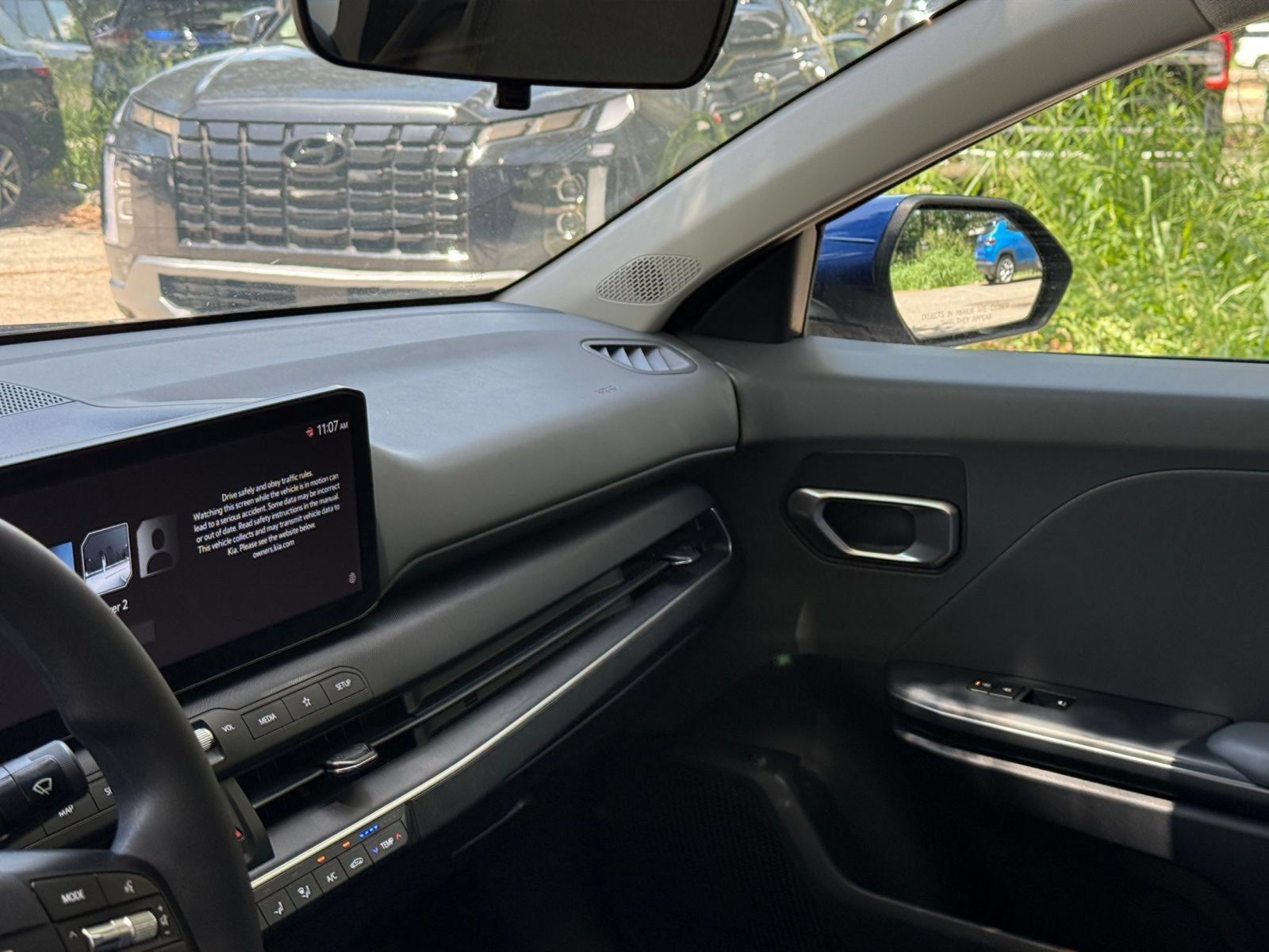 Used 2025 Kia K4 FWD image 32