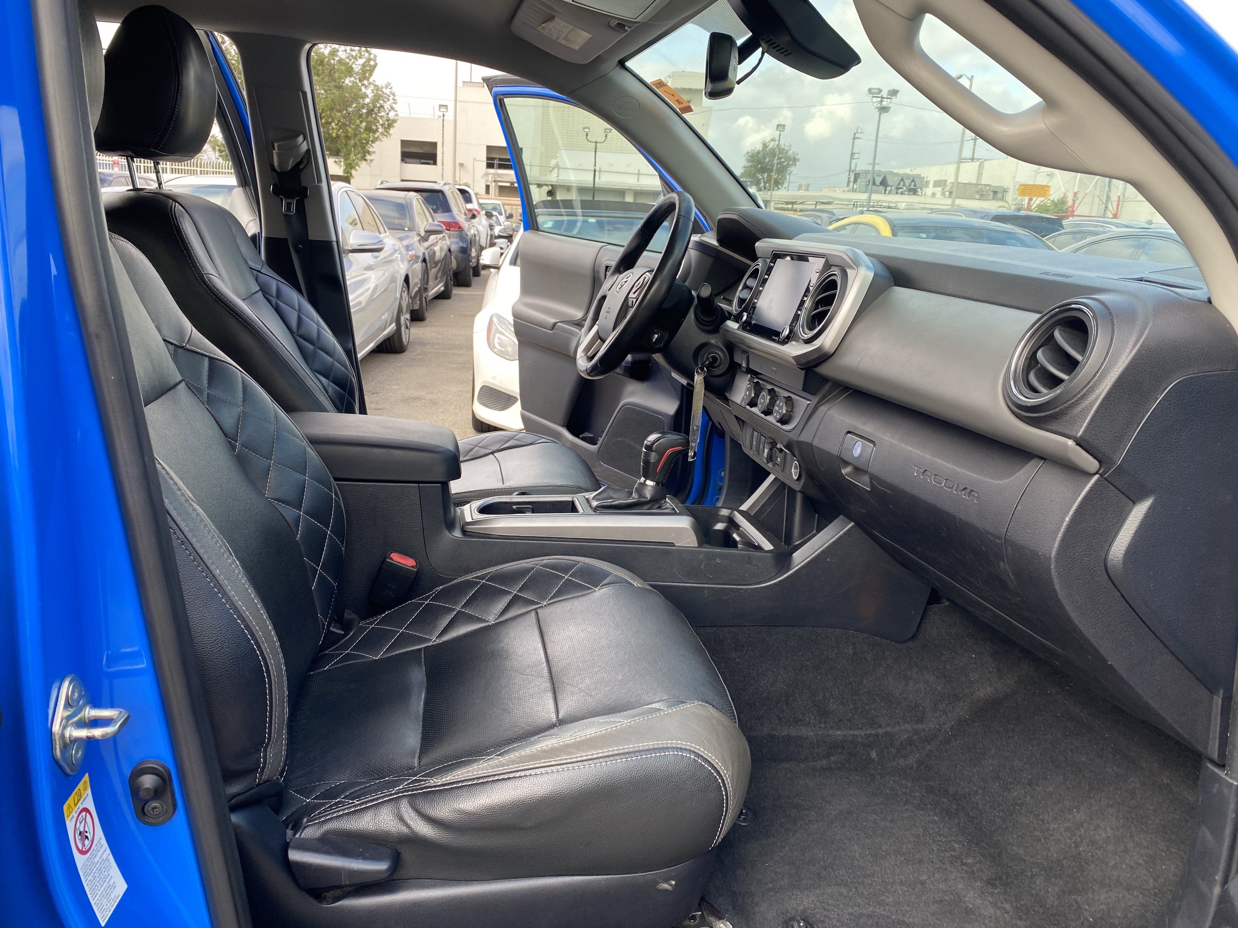Used 2020 Toyota Tacoma SR5 RWD image 21