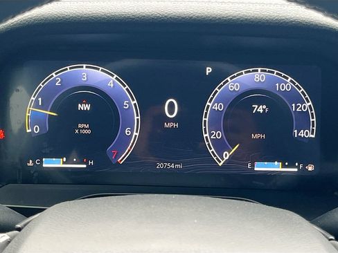 Used 2023 Jeep Grand Cherokee Limited RWD image 12