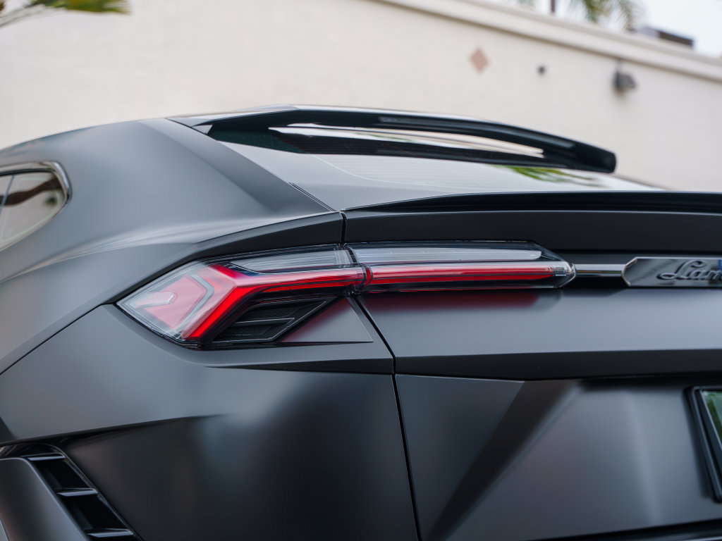 Used 2024 Lamborghini Urus S AWD/4WD image 31