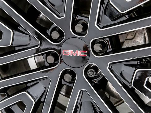 Used 2021 GMC Yukon Denali AWD/4WD image 40