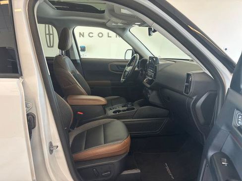 Certified 2022 Ford Bronco Sport Outer Banks w/ Tech Package AWD/4WD image 6