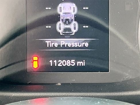 Certified 2018 Jeep Wrangler Unlimited Sport S image 12