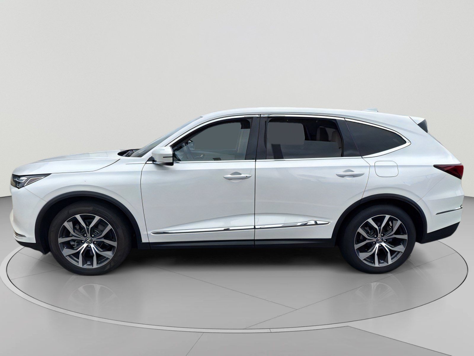 Used 2024 Acura MDX w/ Technology Package FWD image 9