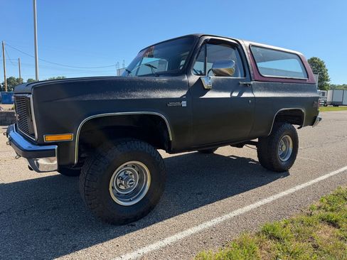 Used 1987 GMC Jimmy 4WD image 3