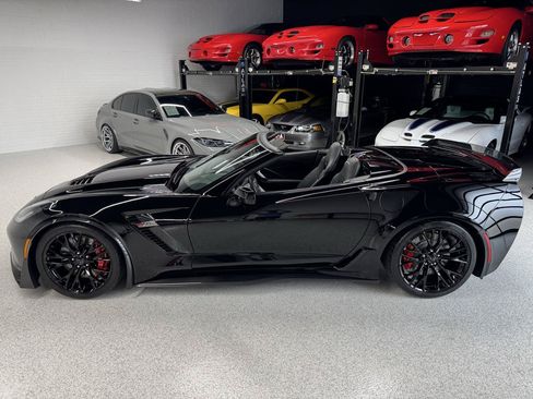 Used 2016 Chevrolet Corvette Z06 w/ 2LZ Preferred Equipment Group RWD image 8