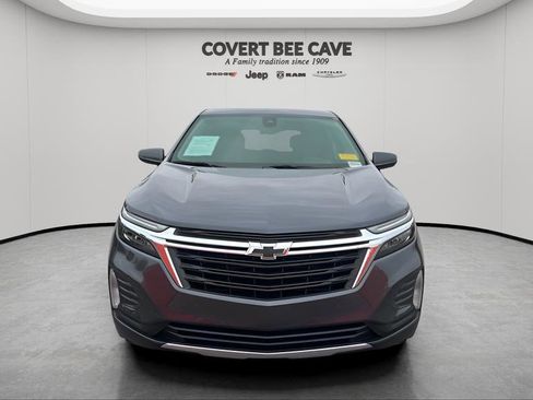 Used 2023 Chevrolet Equinox LT image 2