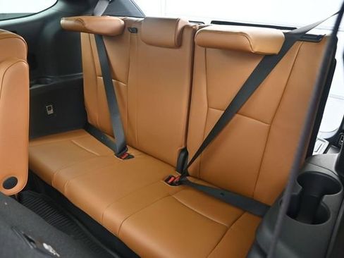 New 2026 Toyota Highlander Platinum AWD/4WD image 14