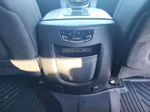 Used 2020 Cadillac Escalade Platinum image 22
