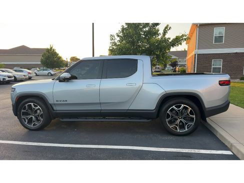Used 2026 Rivian R1T Adventure AWD/4WD image 2