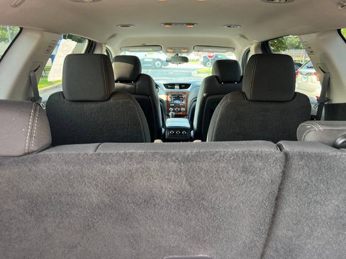 Used 2014 Chevrolet Traverse LT FWD image 15