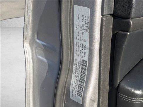 Used 2019 Jeep Grand Cherokee Limited image 26