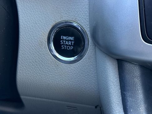 Used 2015 Toyota Highlander XLE image 33