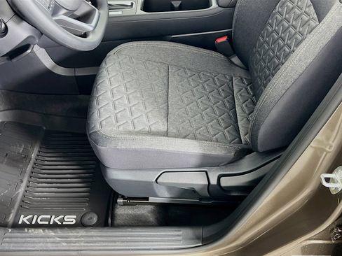 New 2026 Nissan Kicks SV FWD image 4