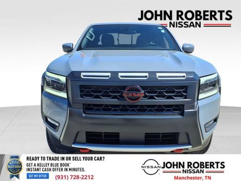 Used 2025 Nissan Frontier Pro-X RWD image 12