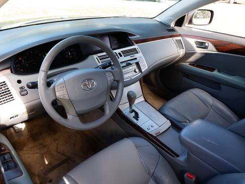 Used 2008 Toyota Avalon Limited image 4
