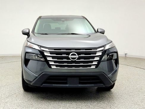 Used 2024 Nissan Rogue SV FWD image 2