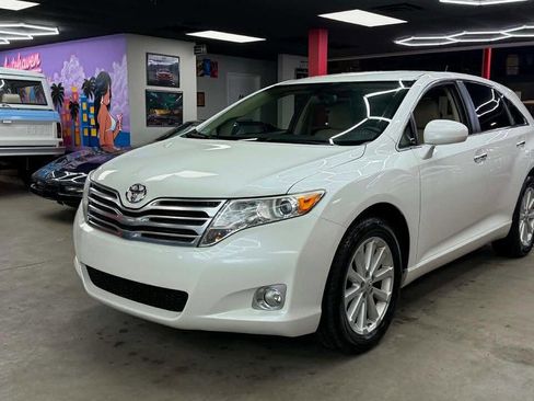 Used 2010 Toyota Venza AWD image 1