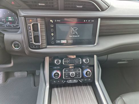 Certified 2024 GMC Yukon Denali w/ Advanced Technology Package AWD/4WD image 27