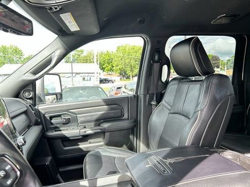 Used 2024 RAM 2500 Limited AWD/4WD image 34