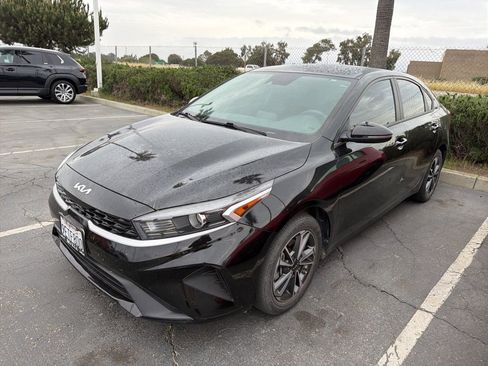 Used 2023 Kia Forte LXS w/ LXS Technology Package image 1