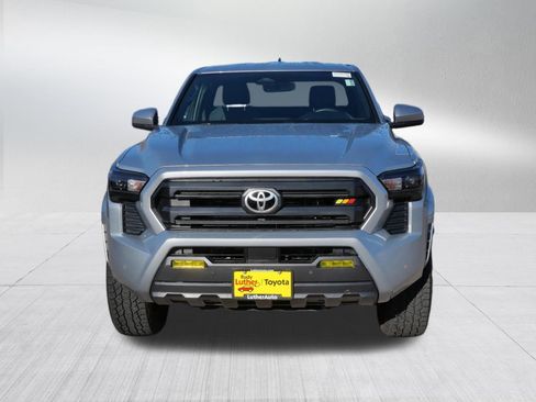 Certified 2024 Toyota Tacoma SR5 AWD/4WD image 2