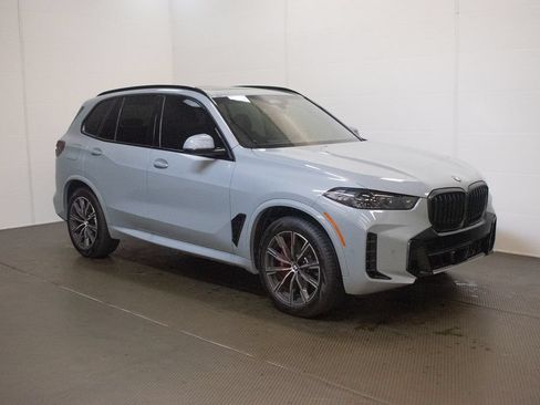 Used 2026 BMW X5 xDrive40i w/ M Sport Package AWD/4WD image 1