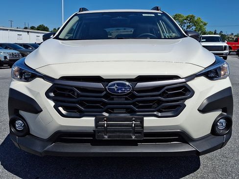 Used 2024 Subaru Crosstrek 2.0i Premium AWD/4WD image 2