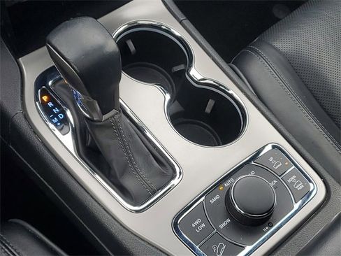 Used 2021 Jeep Grand Cherokee Overland image 31