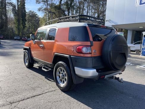 Used 2013 Toyota FJ Cruiser 2WD image 3